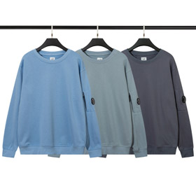 C.P Company loose-fitting crewneck sweatshirt with zippered pockets on the sleeves-5290  